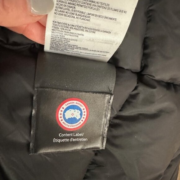 Canada Goose Kensington Parka - Picture 11 of 15